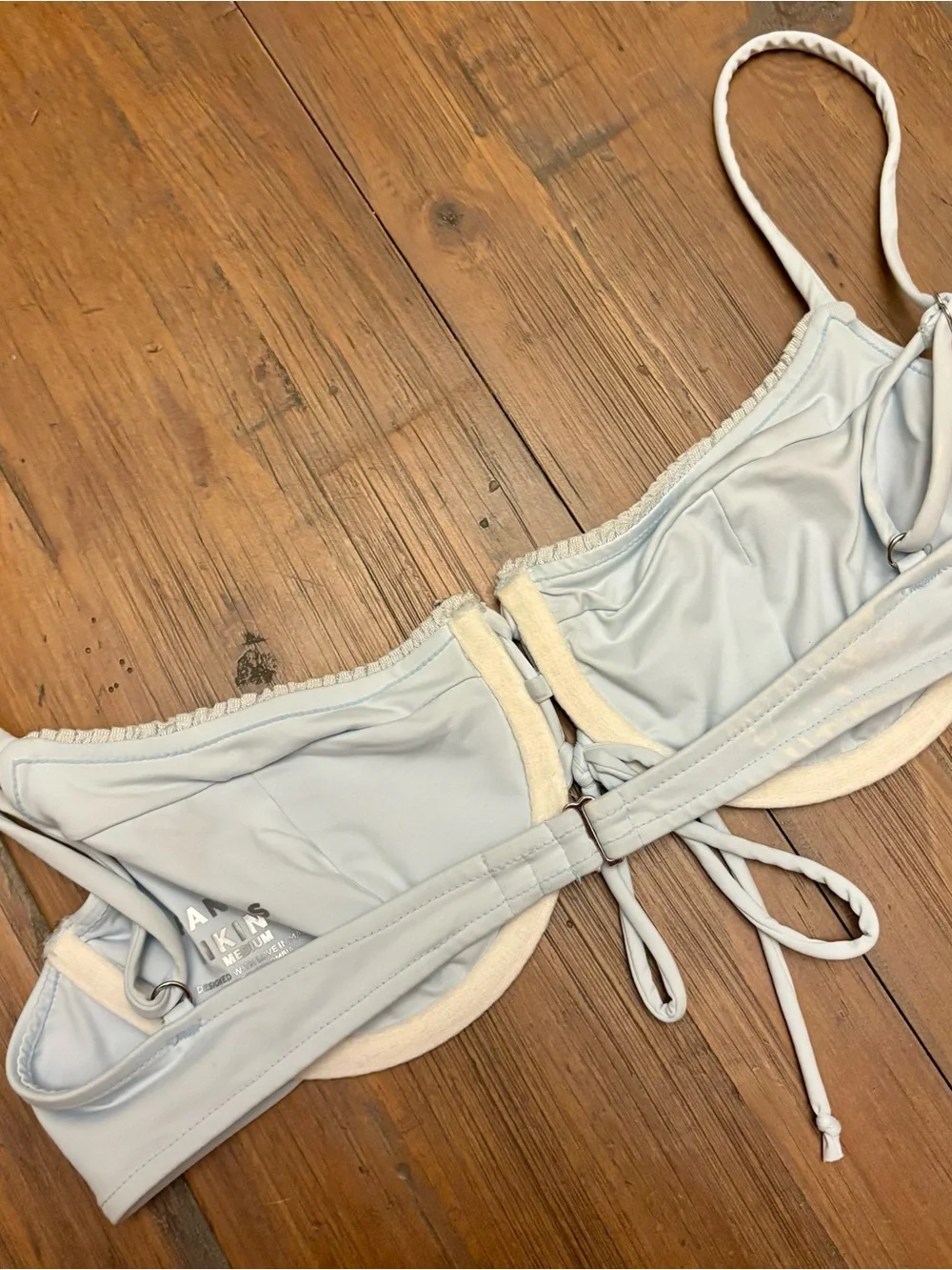 NWOT Frankie’s bikinis Lucia ruffle underwire bikini top in new moon